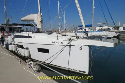 2023 Beneteau Oceanis 34.1