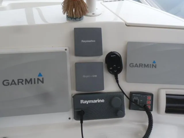 Reelax'n Yacht Photos Pics 