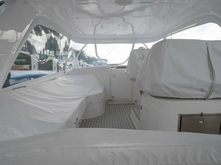 Garbonzo Yacht Photos Pics 2022 Intrepid 477 Evolution - Image 25