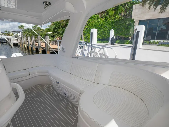 Garbonzo Yacht Photos Pics 2022 Intrepid 477 Evolution - Image 12