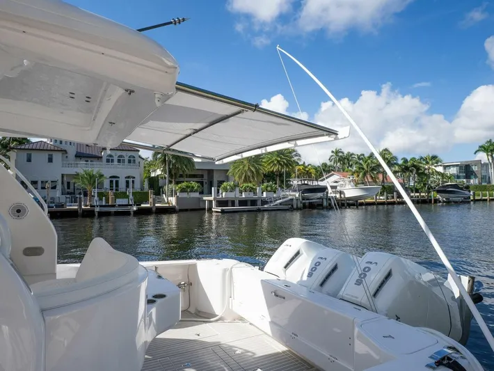 Garbonzo Yacht Photos Pics 2022 Intrepid 477 Evolution - Image 3