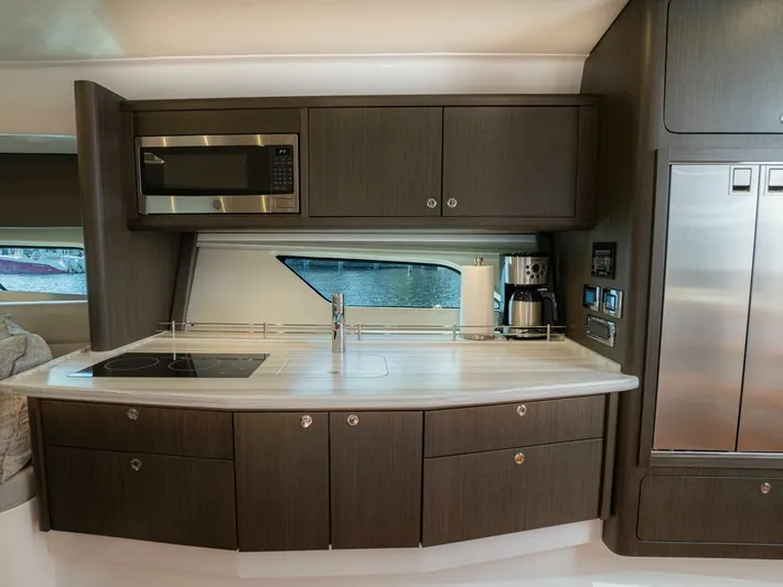 Garbonzo Yacht Photos Pics 2022 Intrepid 477 Evolution - Image 16