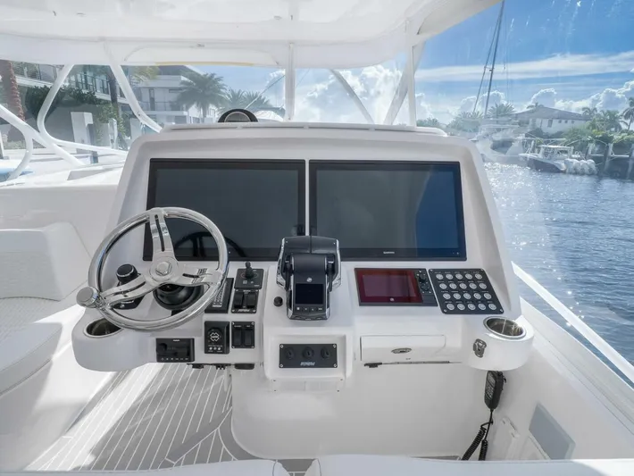 Garbonzo Yacht Photos Pics 2022 Intrepid 477 Evolution - Image 14