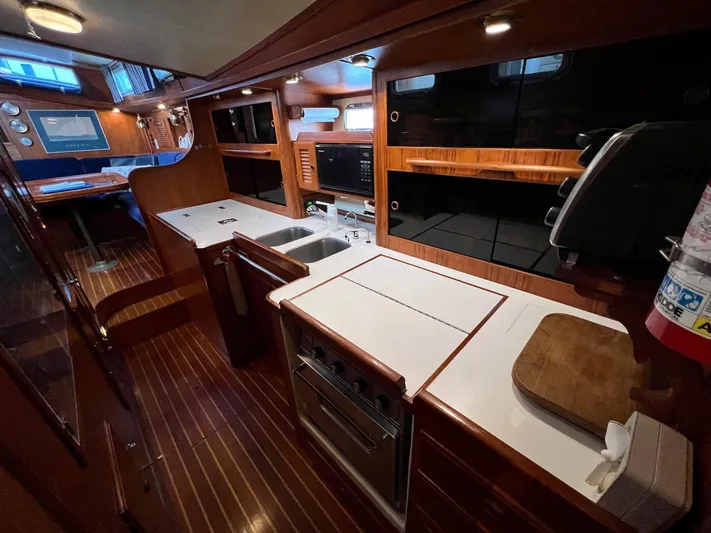 Dalmation Yacht Photos Pics Pearson 530