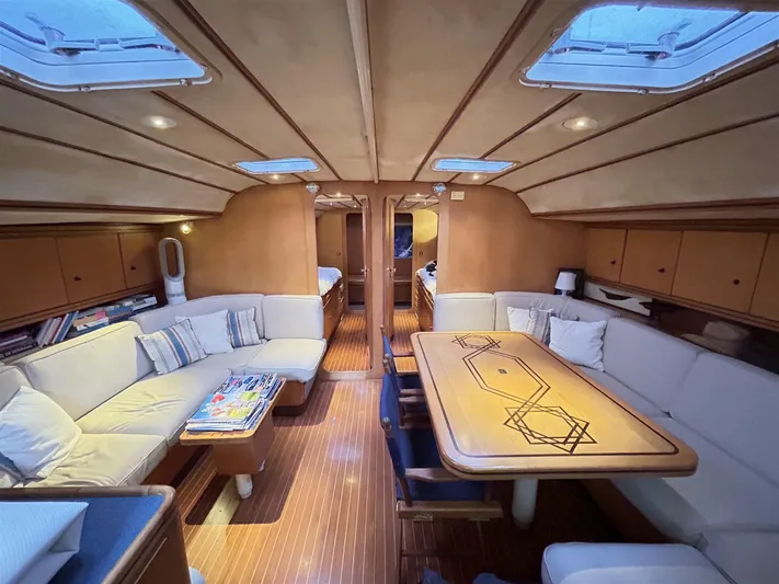  Yacht Photos Pics AL BARAKA - INTERNI DINETTE