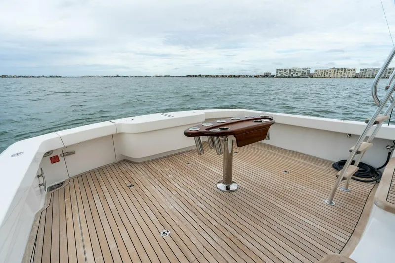 Damfino Yacht Photos Pics 2021 Viking 46 Billfish yacht deck with ocean view and fishing station.