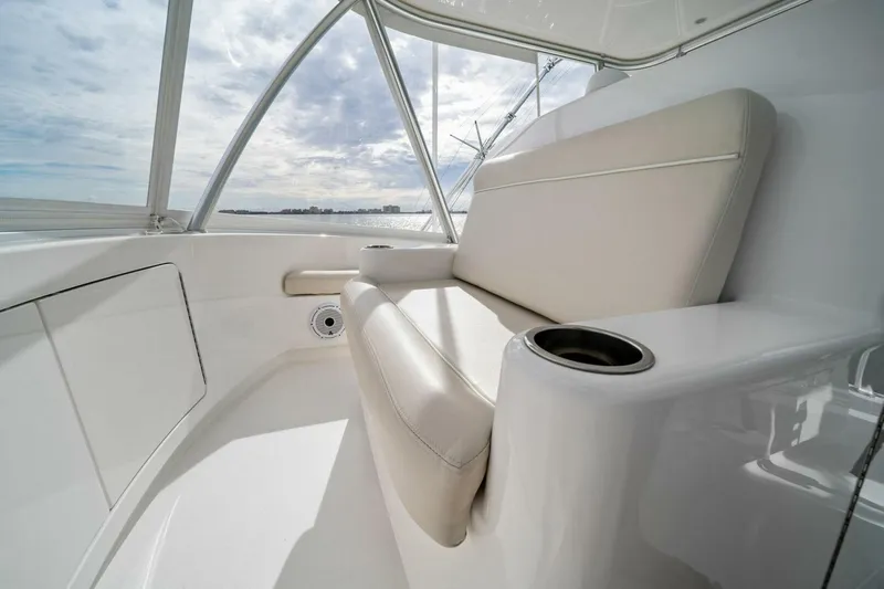 Damfino Yacht Photos Pics Luxurious seating on 2021 Viking 46 Billfish yacht with ocean view.