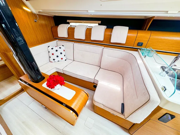 4763tw Yacht Photos Pics 