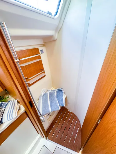 4763tw Yacht Photos Pics 