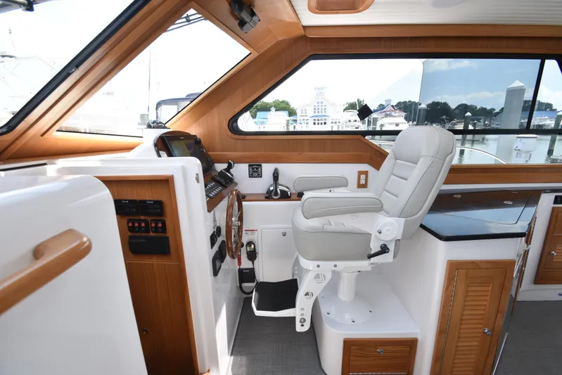 True Blue Yacht Photos Pics 