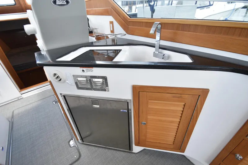 True Blue Yacht Photos Pics 