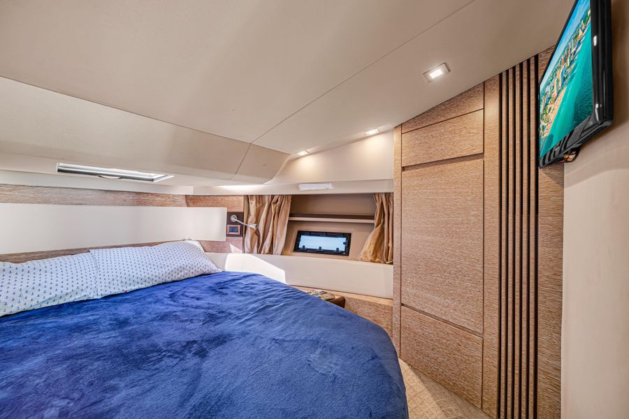 2012 Azimut 40 Flybridge
