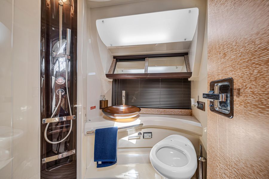 2012 Azimut 40 Flybridge