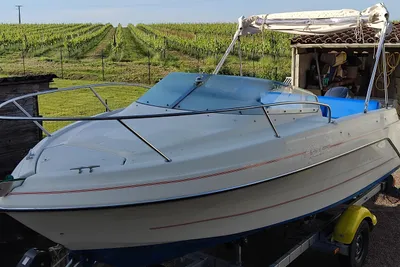 1996 Azura kelt 570