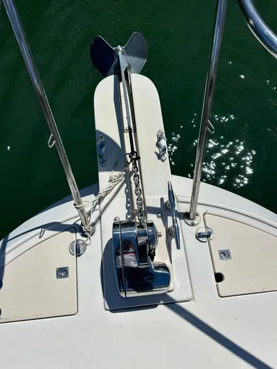  Yacht Photos Pics Anchor and chain on 2006 Albin 28 Tournament Express boat deck.