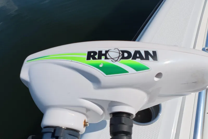  Yacht Photos Pics Rhodan trolling motor on 2023 Invincible 33 Catamaran boat deck.