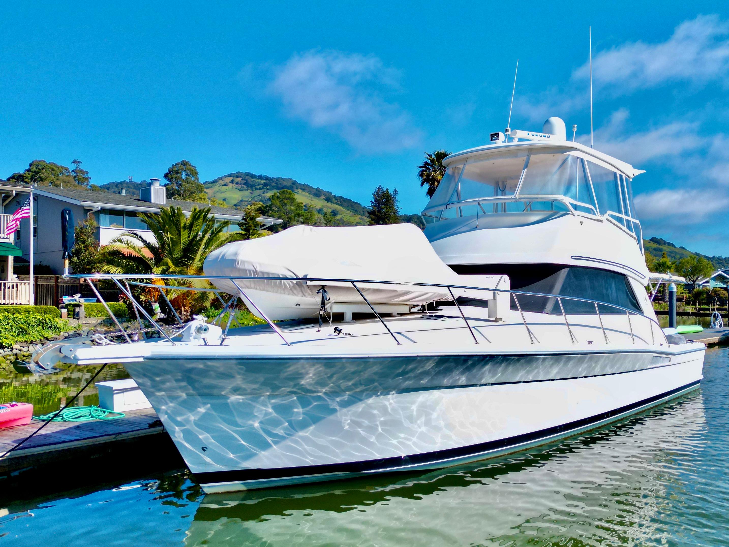 2001 Riviera 43 Convertible Convertible for sale - YachtWorld