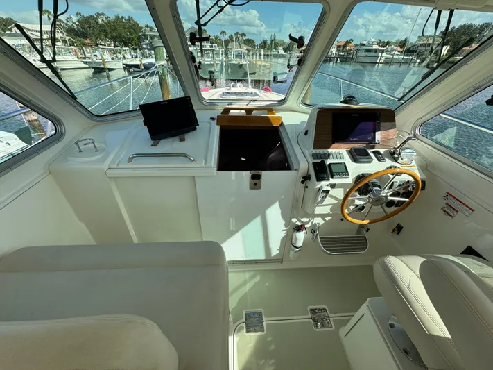 Quando Yacht Photos Pics 