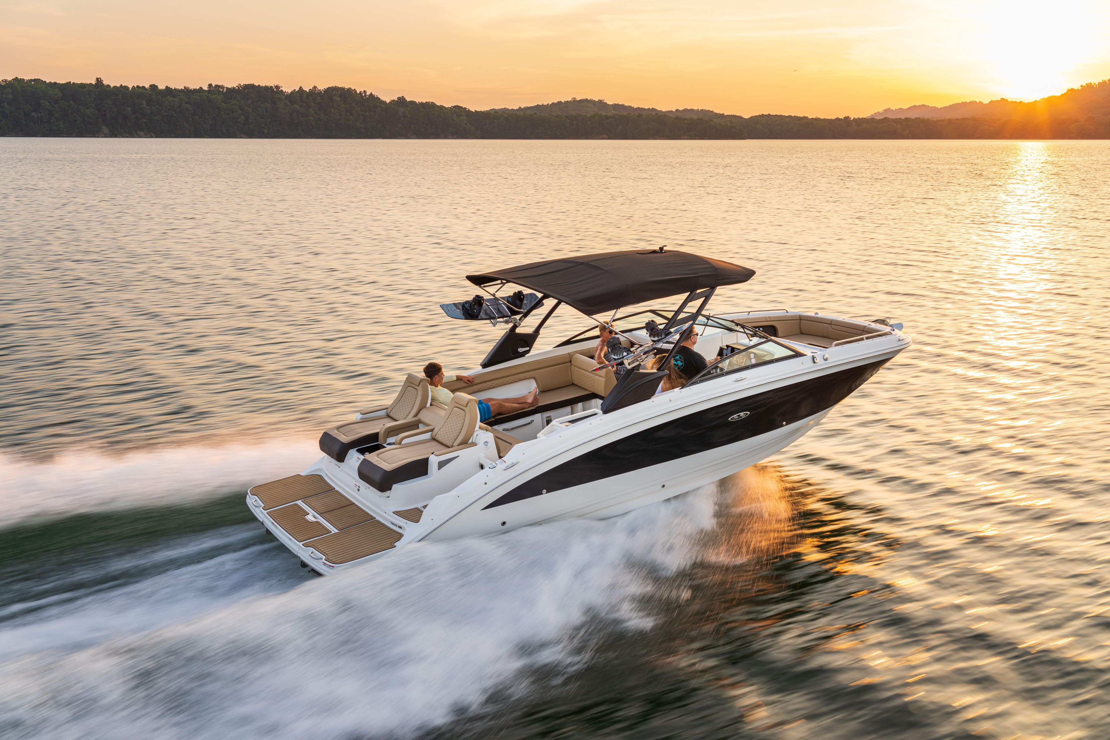 2025 Sea Ray 290 Sundeck