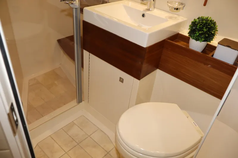 Someday Yacht Photos Pics 2015 Sea Ray 410 Sundancer- SOMEDAY- Master Head