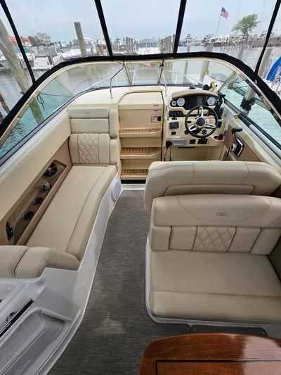 Elizabeth Anne Yacht Photos Pics 