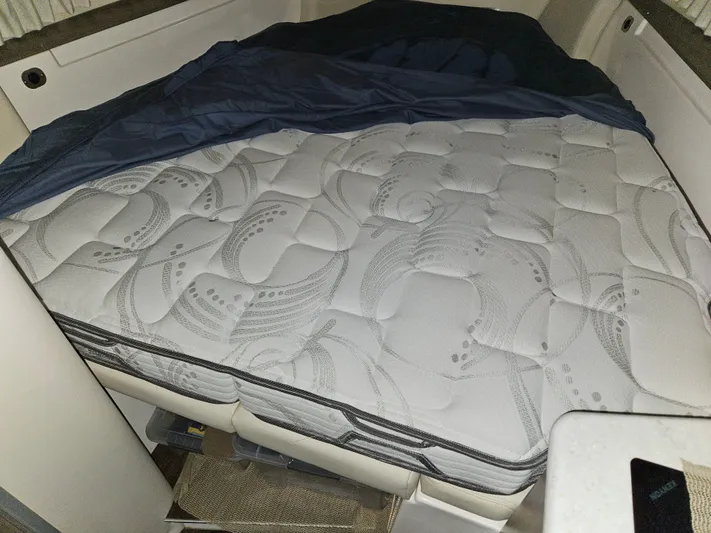 Elizabeth Anne Yacht Photos Pics 