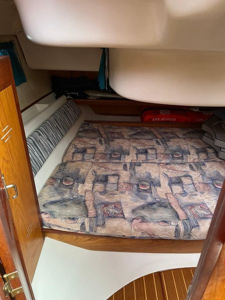 2000 Hunter 380