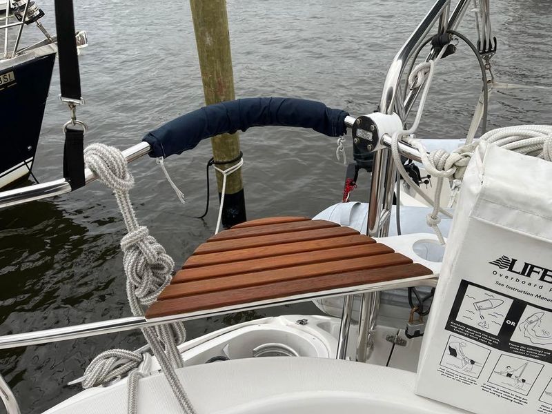 2000 Hunter 380