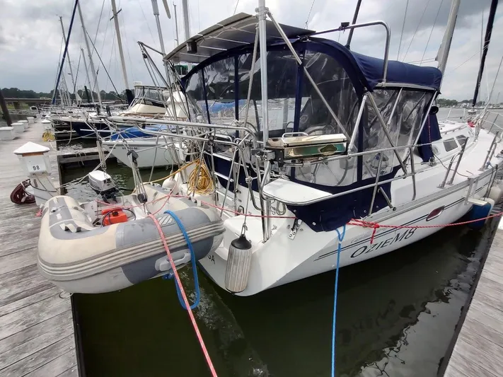 Oziem8 Yacht Photos Pics 