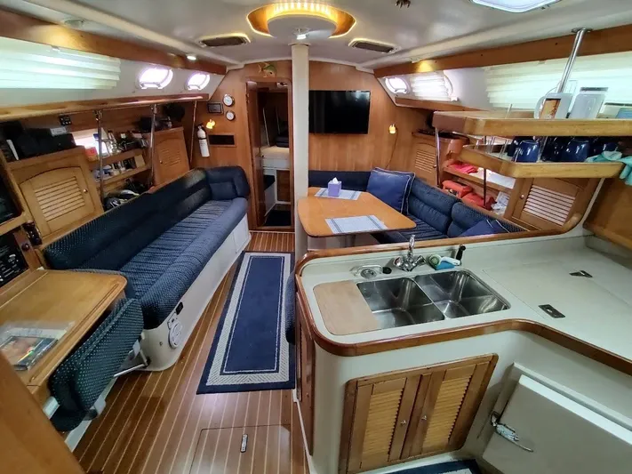 Oziem8 Yacht Photos Pics 