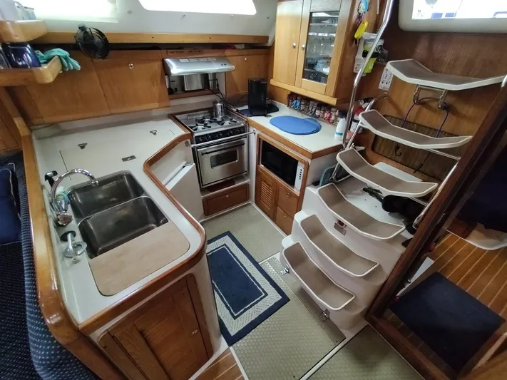 Oziem8 Yacht Photos Pics 