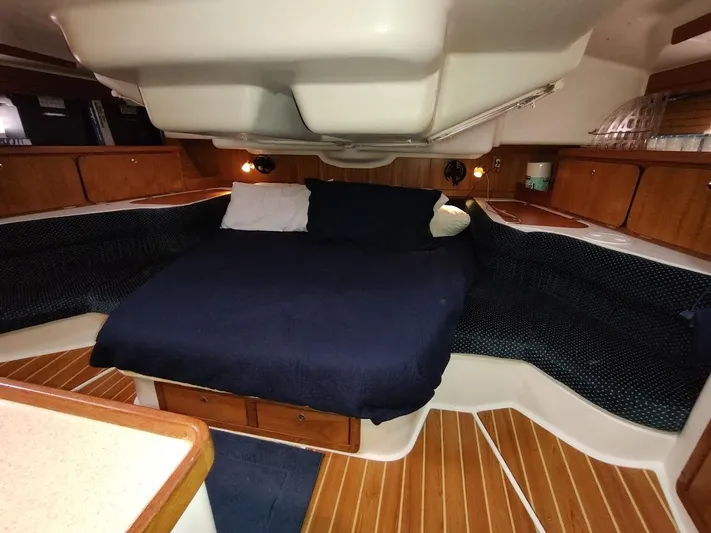 Oziem8 Yacht Photos Pics 