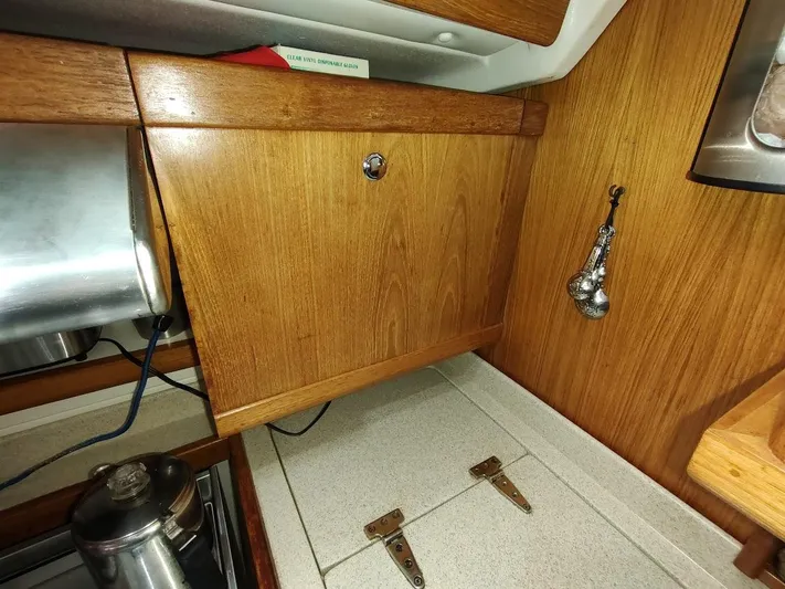 Oziem8 Yacht Photos Pics 