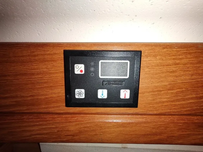 Oziem8 Yacht Photos Pics 