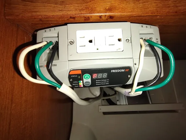 Oziem8 Yacht Photos Pics 