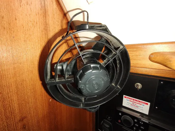 Oziem8 Yacht Photos Pics 