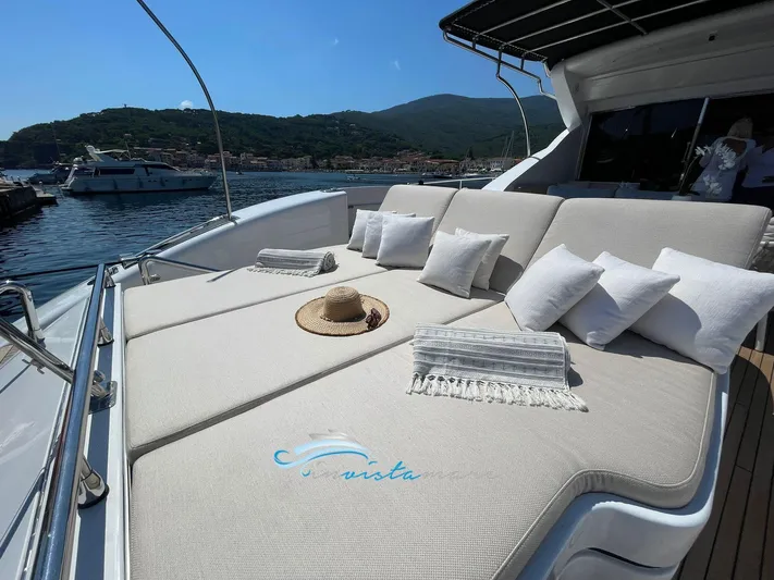  Yacht Photos Pics velvet 90 prendisole poppa