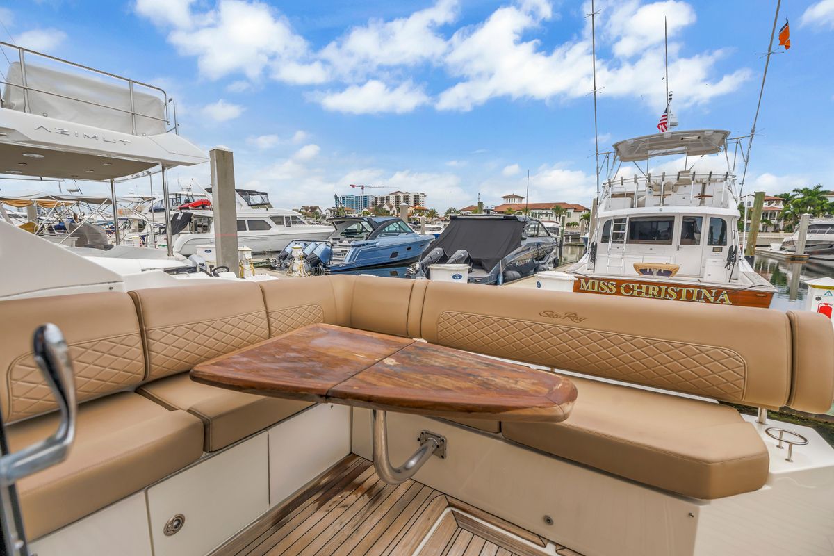 2017 Sea Ray 46 