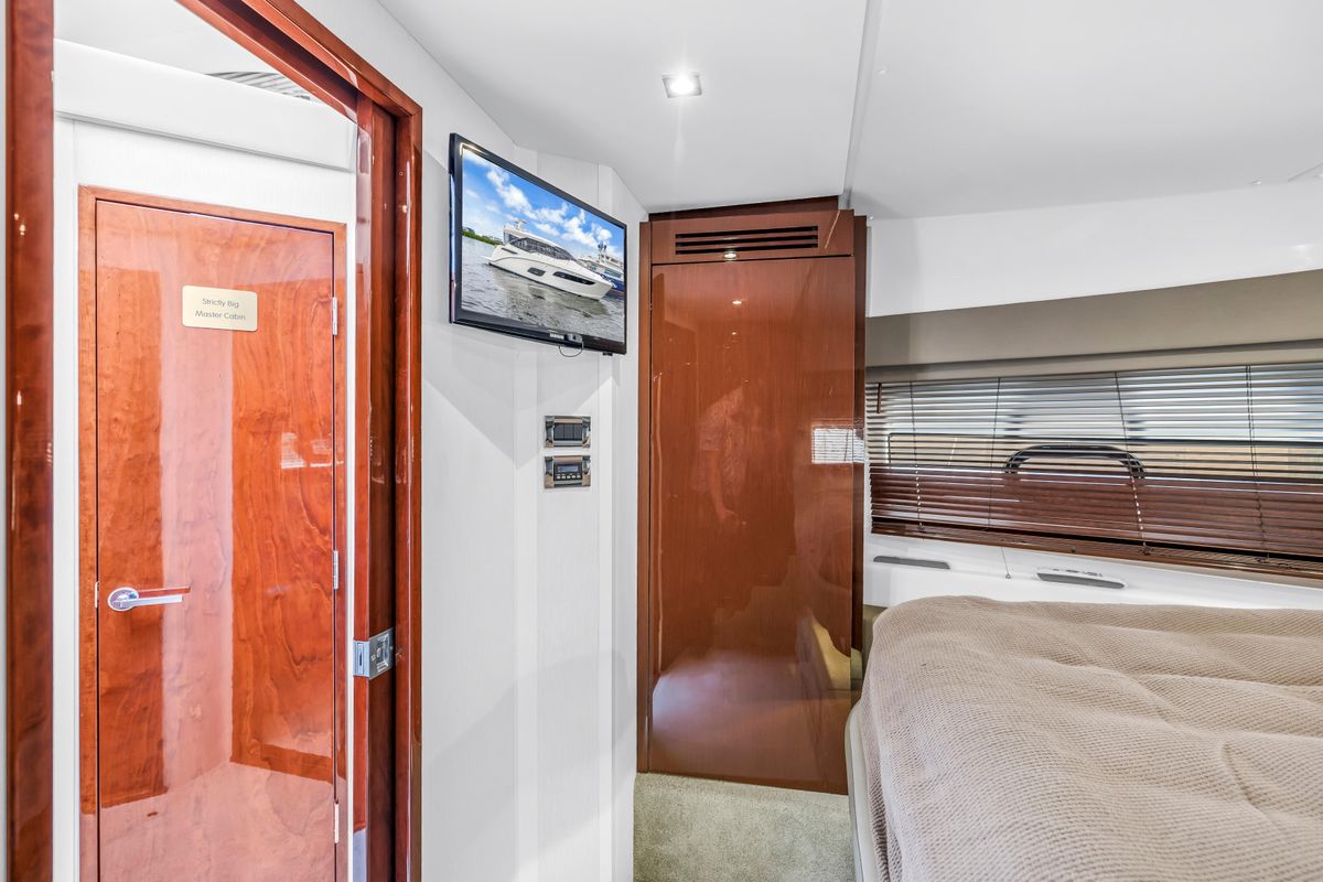 2017 Sea Ray 46 