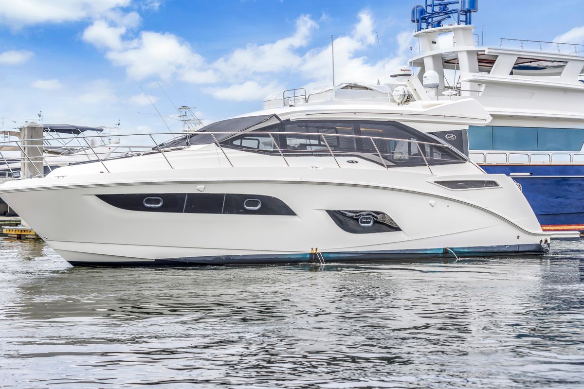 2017 Sea Ray 46 