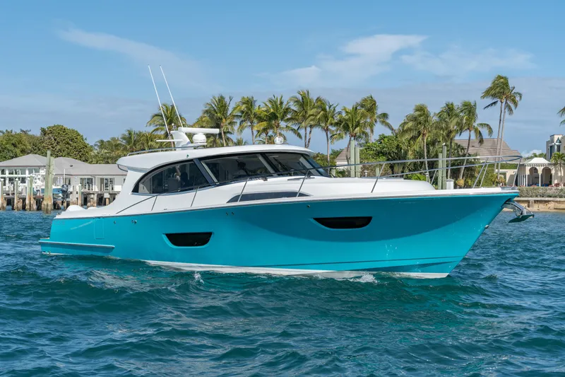 Eclipse 505 Shadow Hull #002 Yacht Photos Pics 