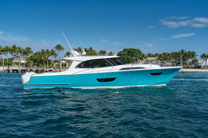 Eclipse 505 Shadow Hull #002 Yacht Photos Pics 