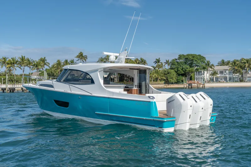 Eclipse 505 Shadow Hull #002 Yacht Photos Pics 