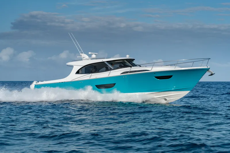 Eclipse 505 Shadow Hull #002 Yacht Photos Pics 