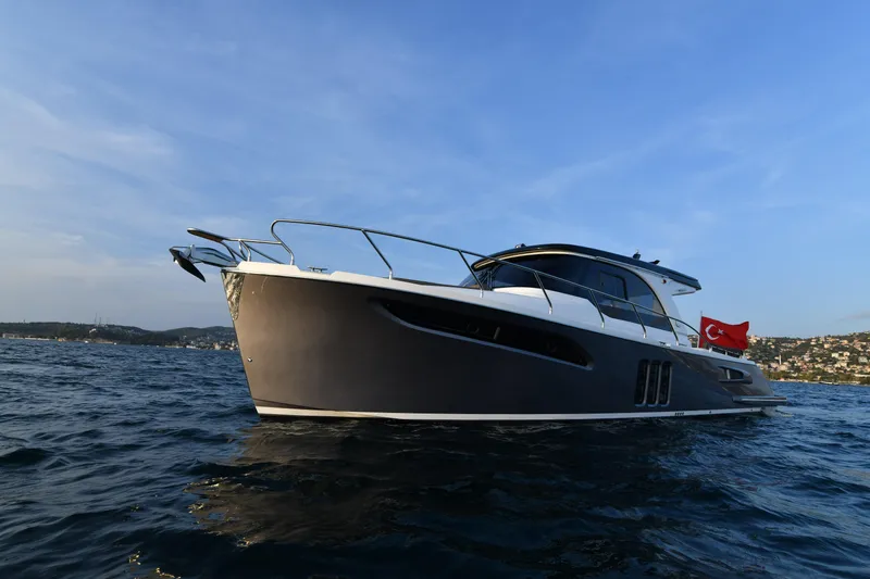 Falcon F-42 2x440 Hp Yanmar Yacht Photos Pics 