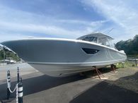 2023 Pursuit S 428 Sport