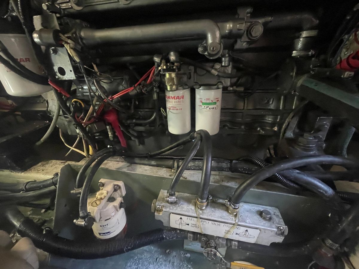 2001 Sabreline 43 