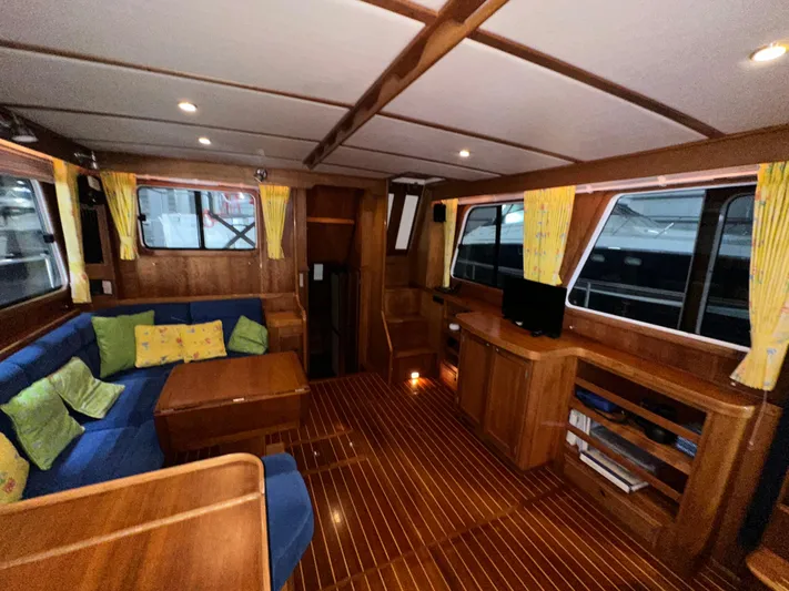 Midnight Yacht Photos Pics 