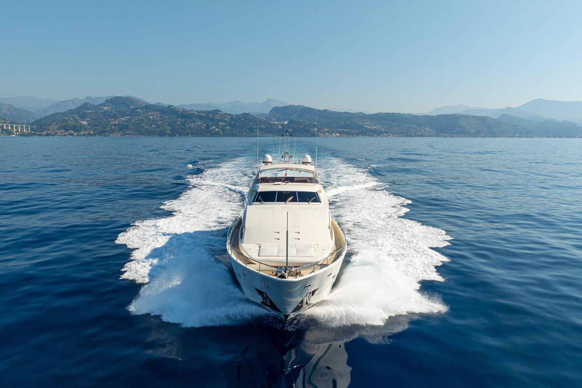 2003 Ferretti Yachts 111 