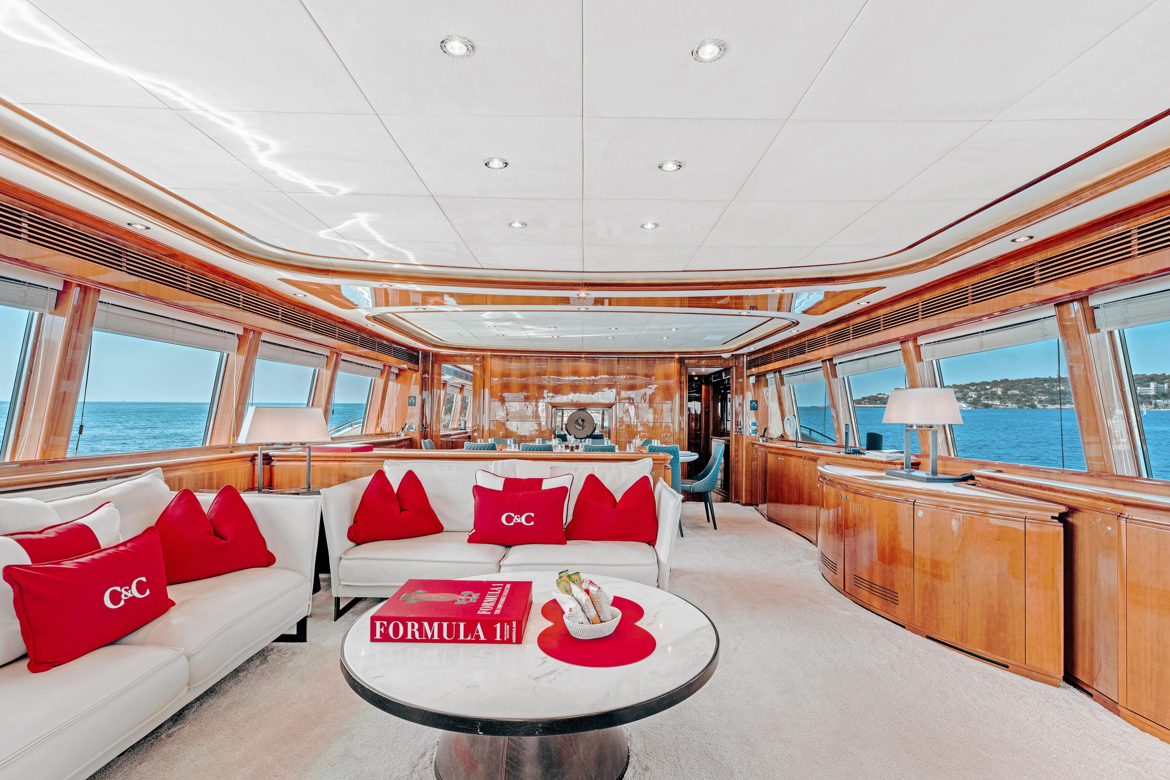 2003 Ferretti Yachts 111 